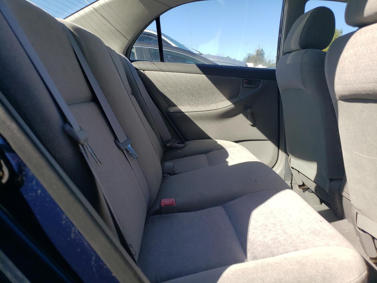 2004 Toyota Corolla Ce Blue vin: 1NXBR32E14Z221626