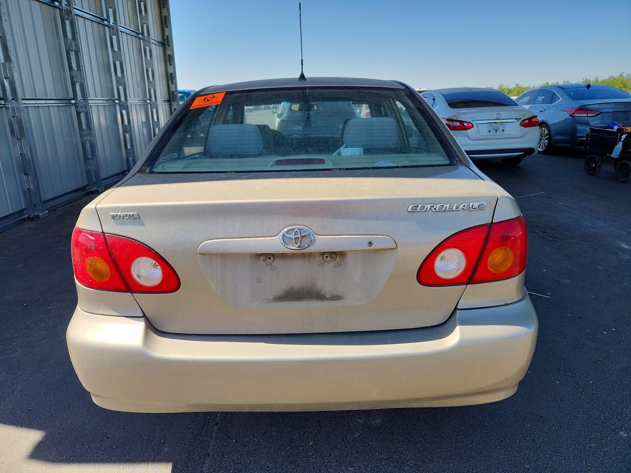 2004 Toyota Corolla Le Золотой vin: 1NXBR32E64Z258140