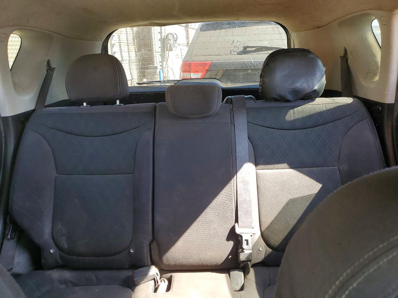 2015 Kia Soul Base Black vin: KNDJN2A23F7772672