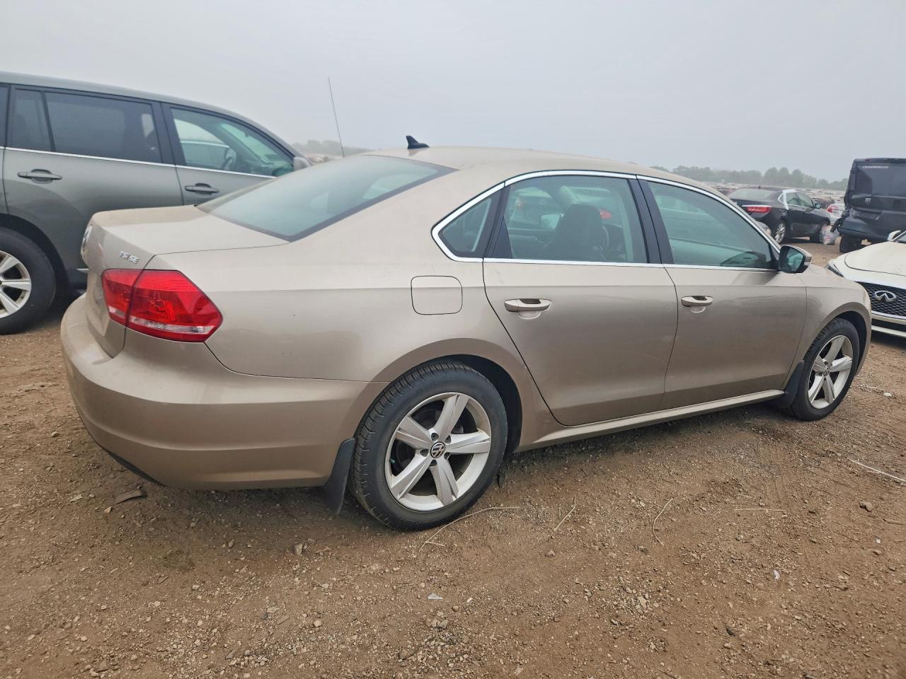 2015 Volkswagen Passat Se Beige vin: 1VWBT7A38FC066334