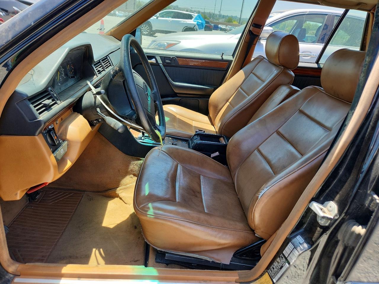 1995 Mercedes-benz E 320 Черный vin: WDBEA92E5SF336113