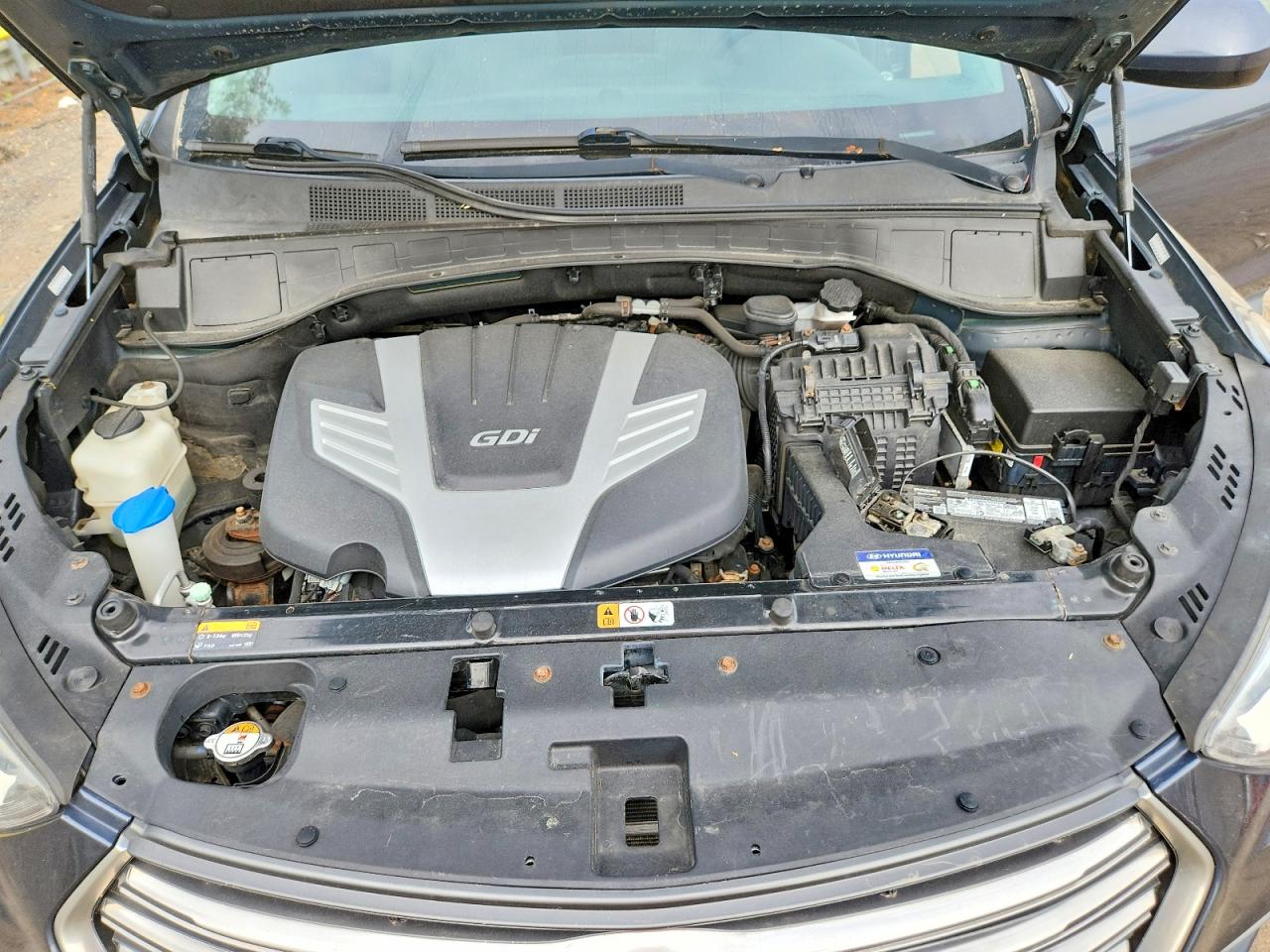 2017 Hyundai Santa Fe Se Серый vin: KM8SMDHF2HU191739