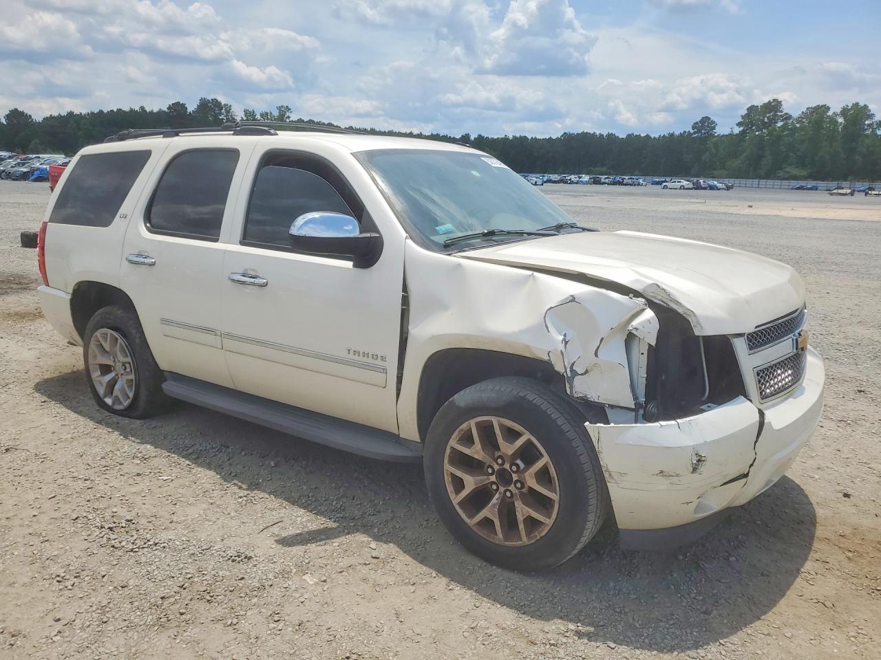2013 Chevrolet Tahoe K1500 Ltz White vin: 1GNSKCE03DR265565