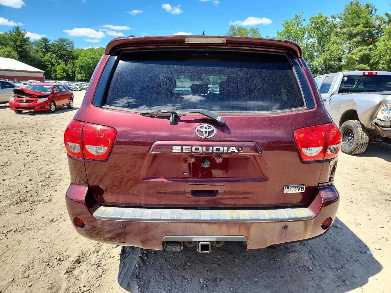 2011 Toyota Sequoia Sr5 Burgundy vin: 5TDBY5G1XBS050269