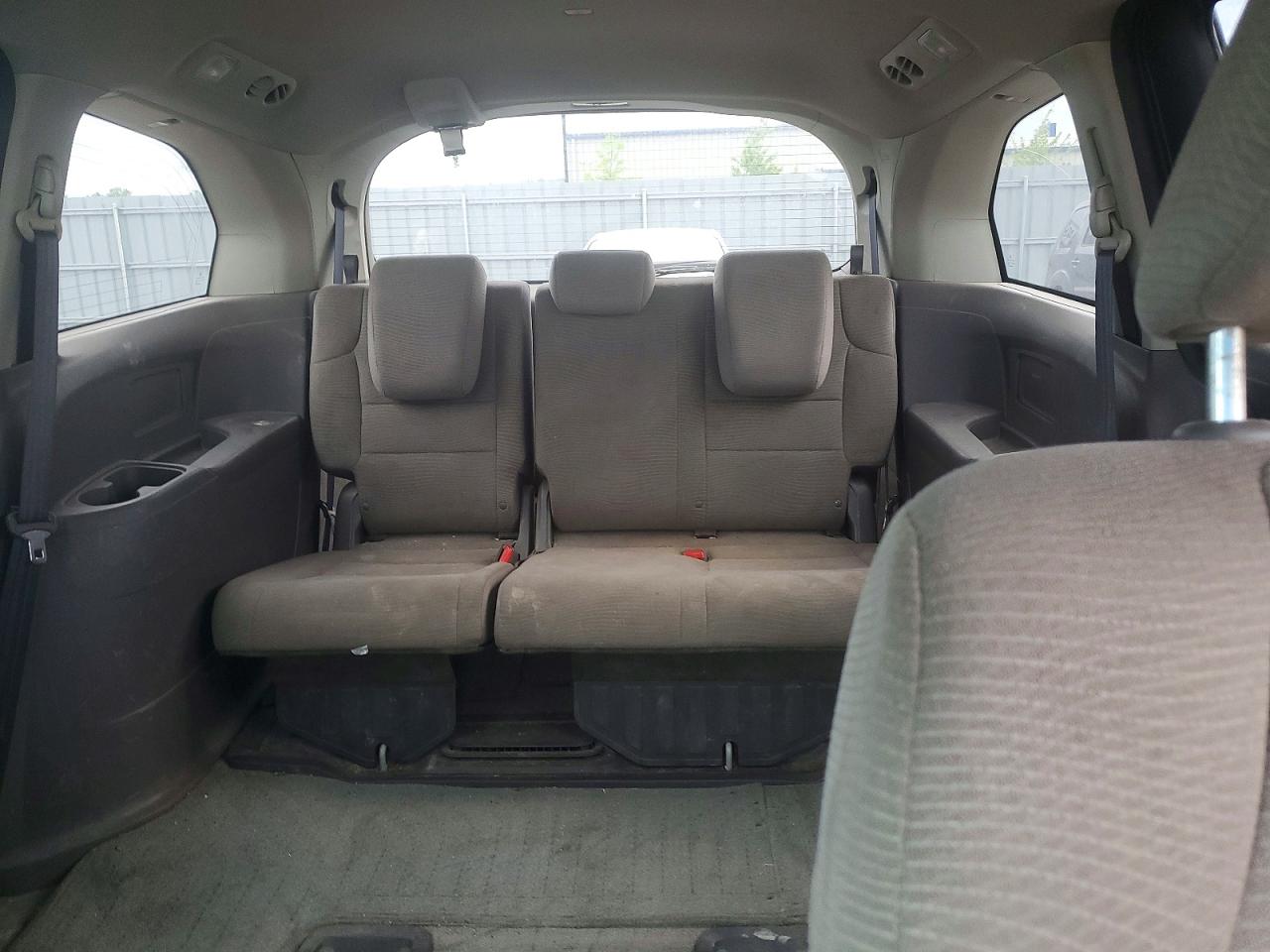 2011 Honda Odyssey Lx Silver vin: 5FNRL5H27BB508763