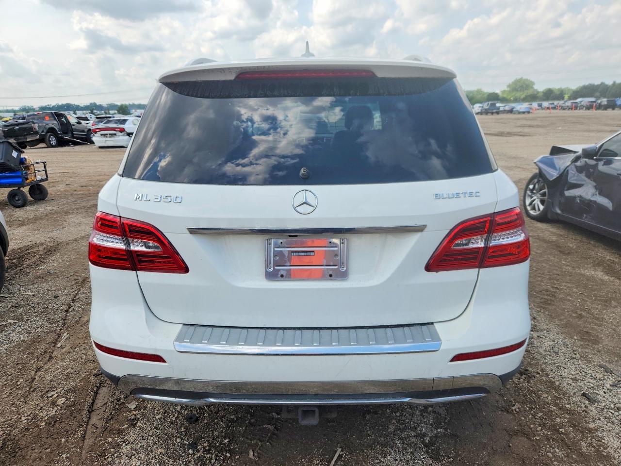 2014 Mercedes-benz Ml 350 Bluetec White vin: 4JGDA2EB9EA356934