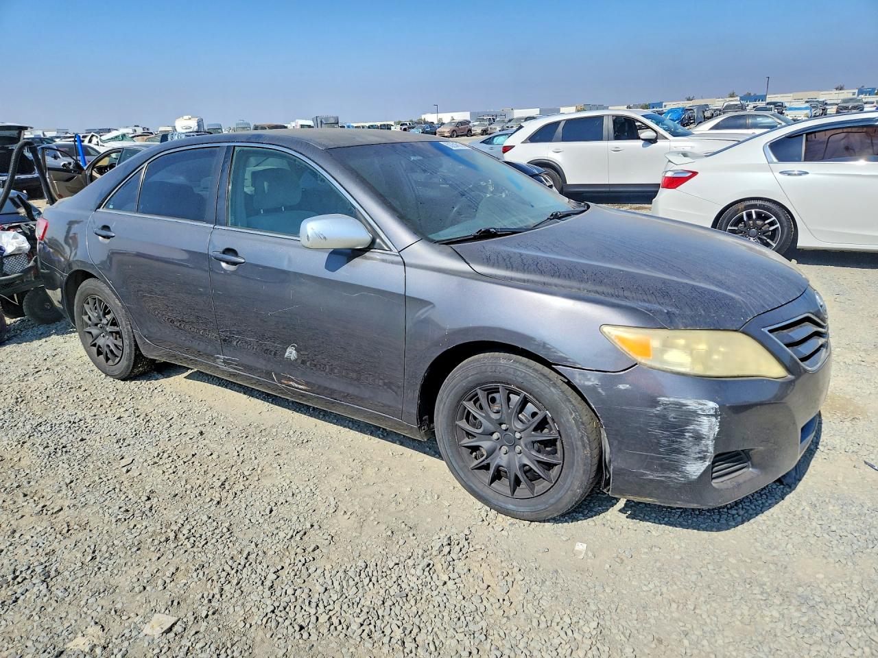 2011 Toyota Camry Le Gray vin: 4T4BF3EK6BR132874
