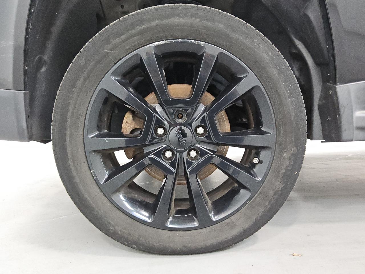 2012 Jeep Compass Latitude Черный vin: 1C4NJDEB0CD621546 Damage: Left Front Wheel, Curb Rash, 6 To 7 Inches