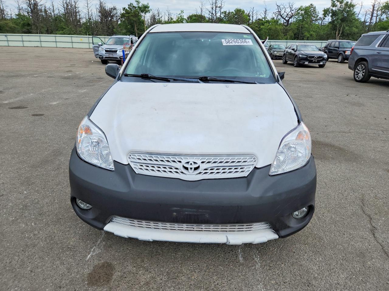 2008 Toyota Corolla Matrix Xr White vin: 2T1KR32E88C710855