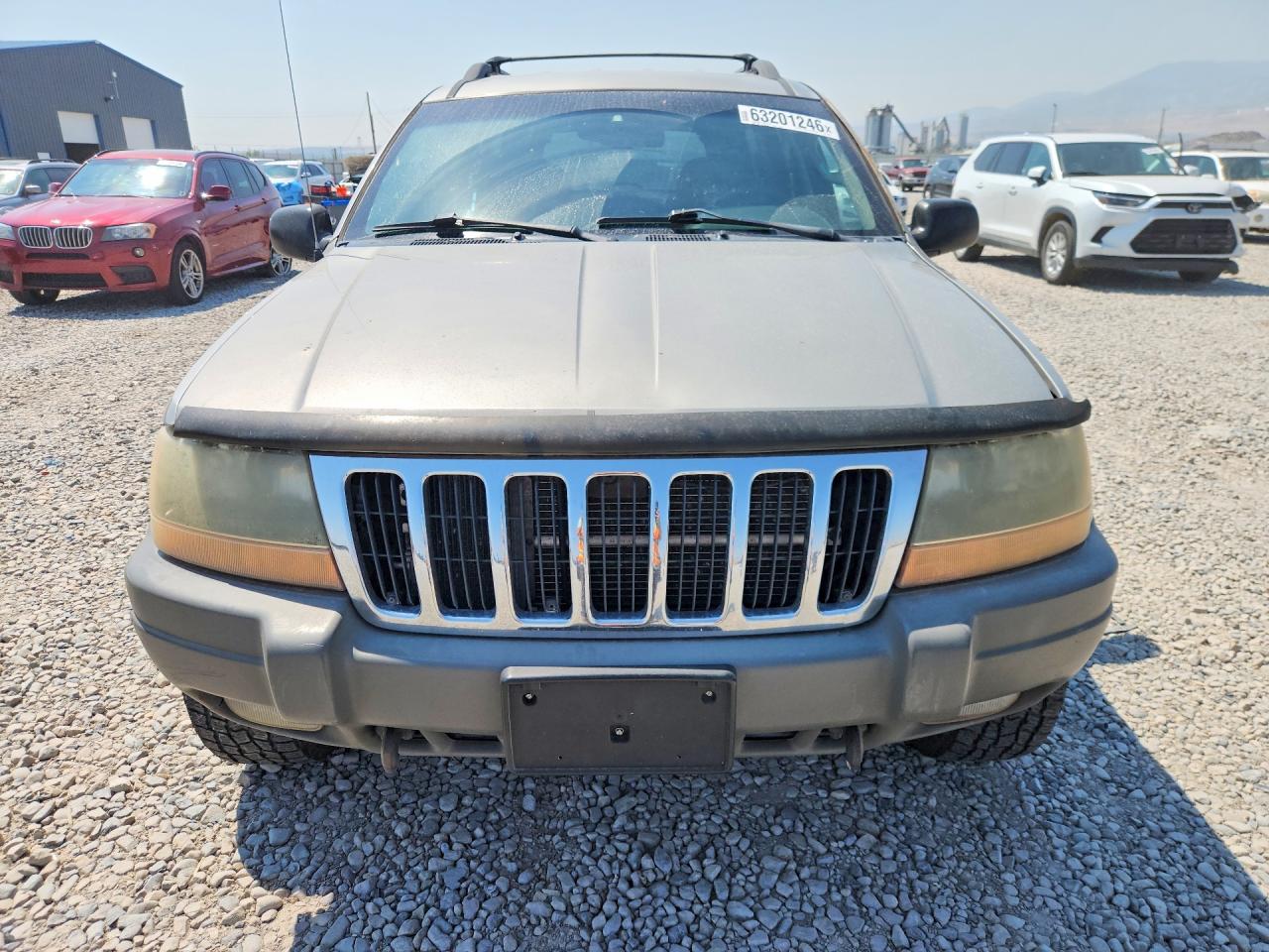 2002 Jeep Grand Cherokee Laredo Silver vin: 1J4GW48N12C183036