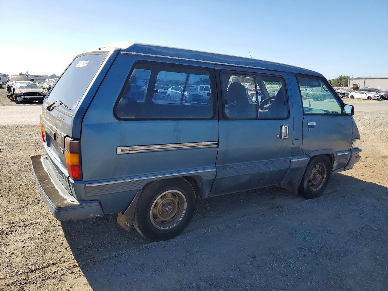 1987 Toyota Van Le Blue vin: JT3YR26W4H5035577