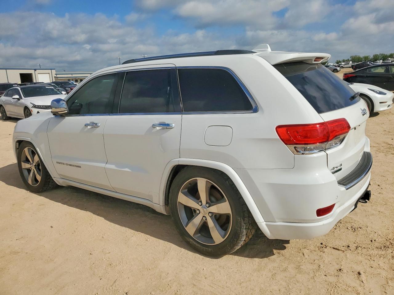 2014 Jeep Grand Cherokee Overland White vin: 1C4RJFCM6EC404254