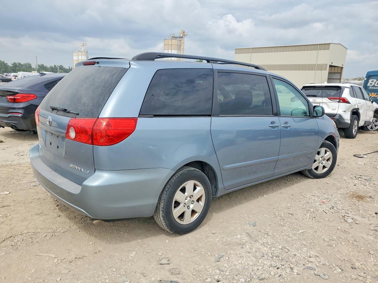 2010 Toyota Sienna Le 8-passenger Синий vin: 5TDKK4CC0AS305044