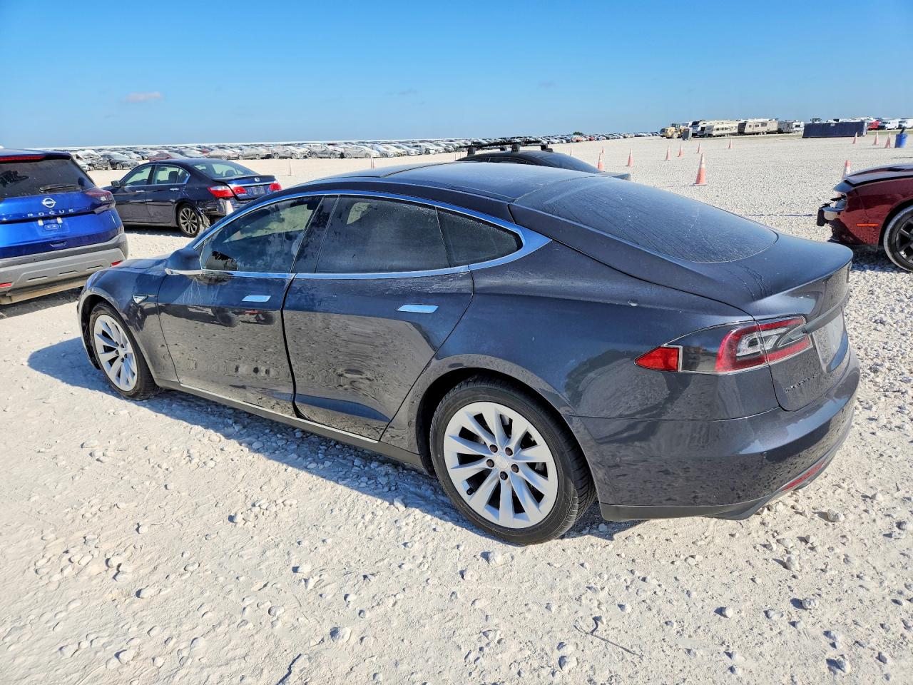 2015 Tesla Model S Black vin: 5YJSA1E27FF112486