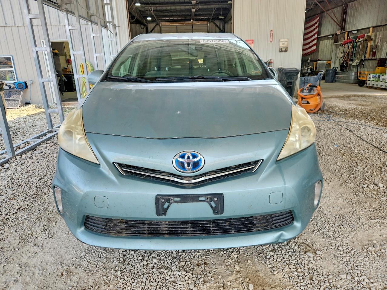 2013 Toyota Prius V Two Turquoise vin: JTDZN3EU8D3211294