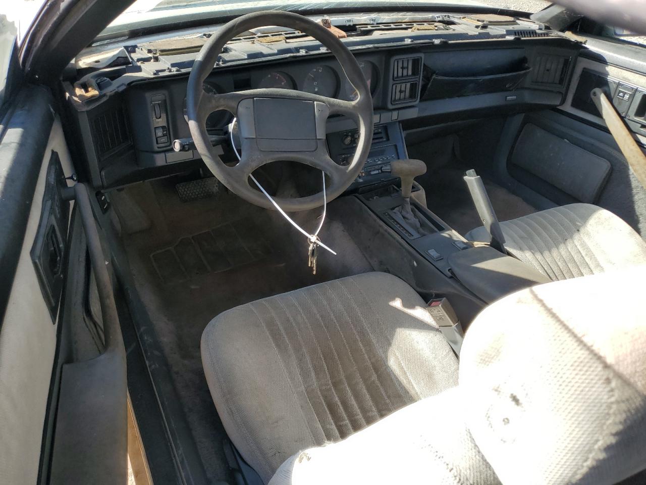 1989 Pontiac Firebird Formula White vin: 1G2FS2188KL244389