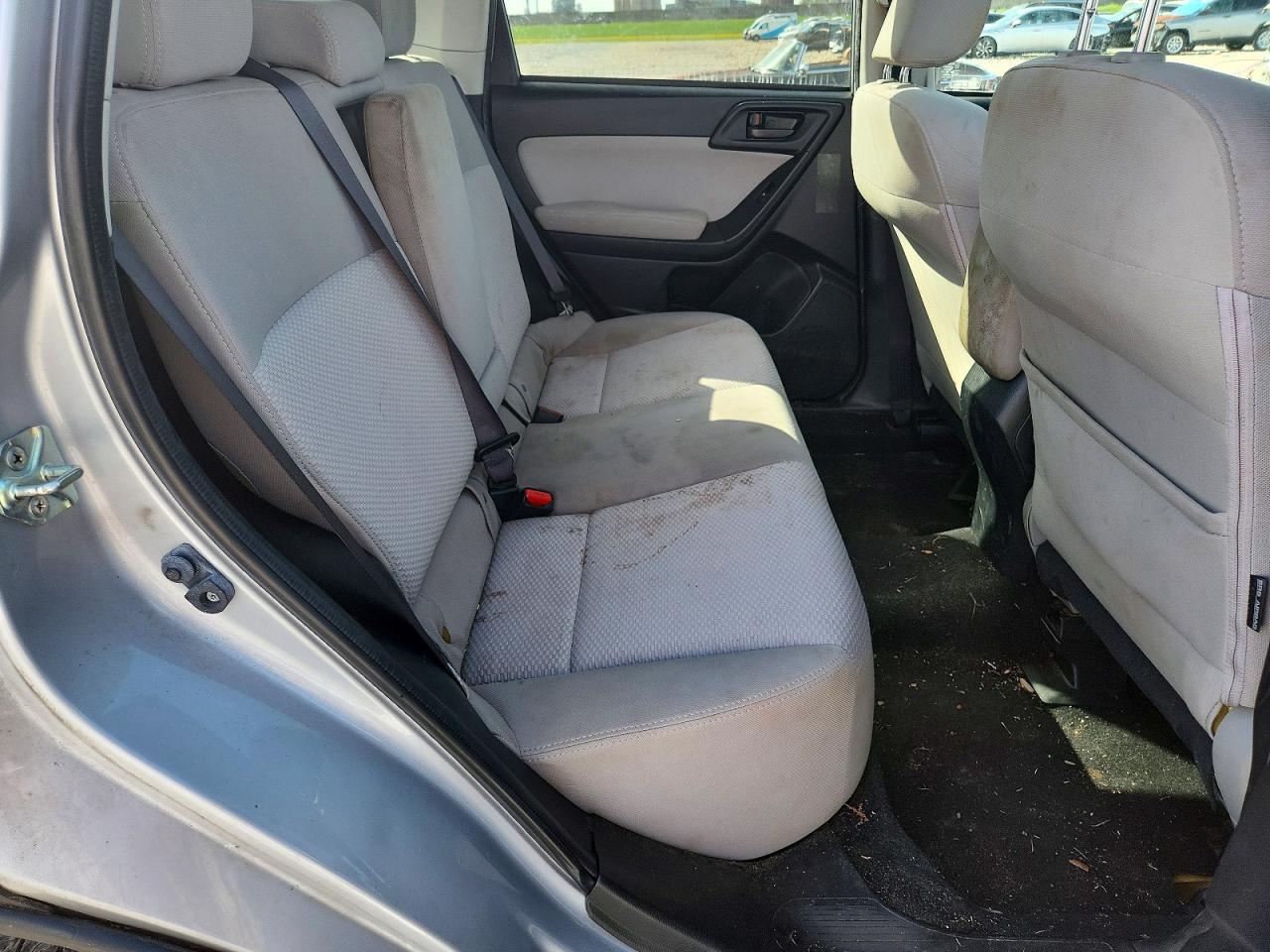 2015 Subaru Forester 2.5i Premium Silver vin: JF2SJADC6FH568278