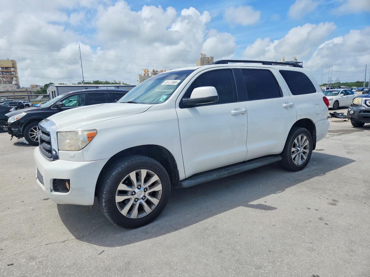 2011 Toyota Sequoia Sr5 Белый vin: 5TDZM5G14BS003085