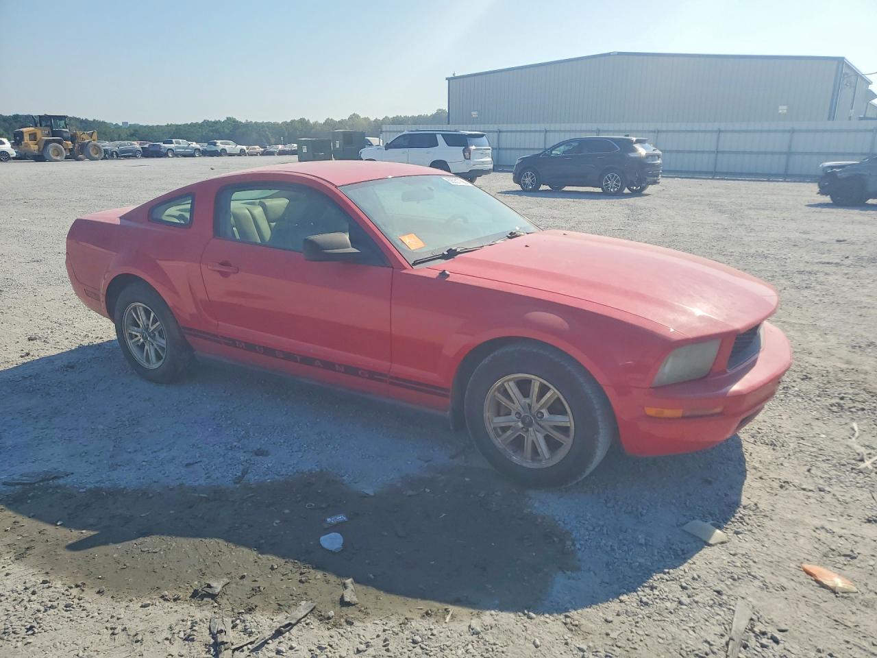 2007 Ford Mustang Red vin: 1ZVFT80N275255982