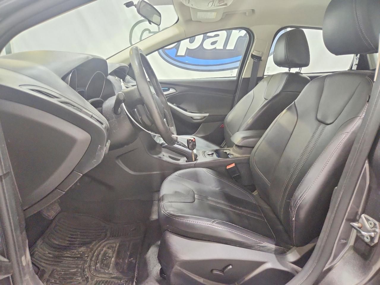 2013 Ford Focus Se Угольный vin: 1FADP3K24DL270484