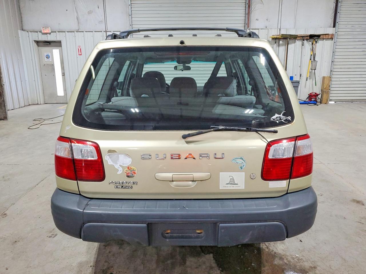 2002 Subaru Forester L Tan vin: JF1SF63502H710852