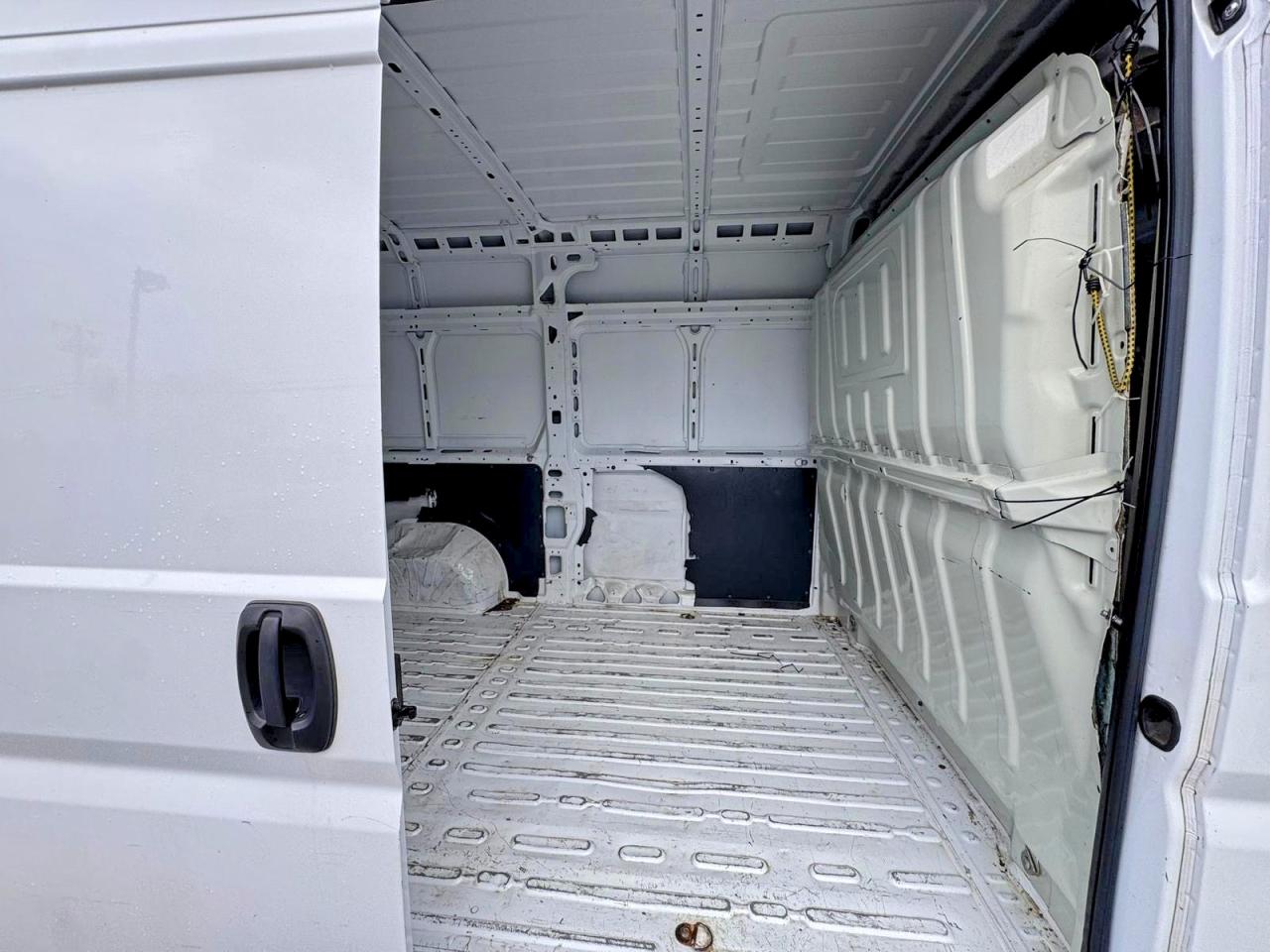 2019 Ram Promaster 2500 2500 High Белый vin: 3C6TRVCG7KE562875