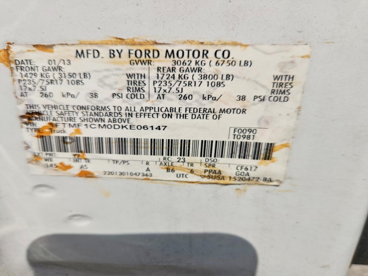 2013 Ford F150 White vin: 1FTMF1CM0DKE06147