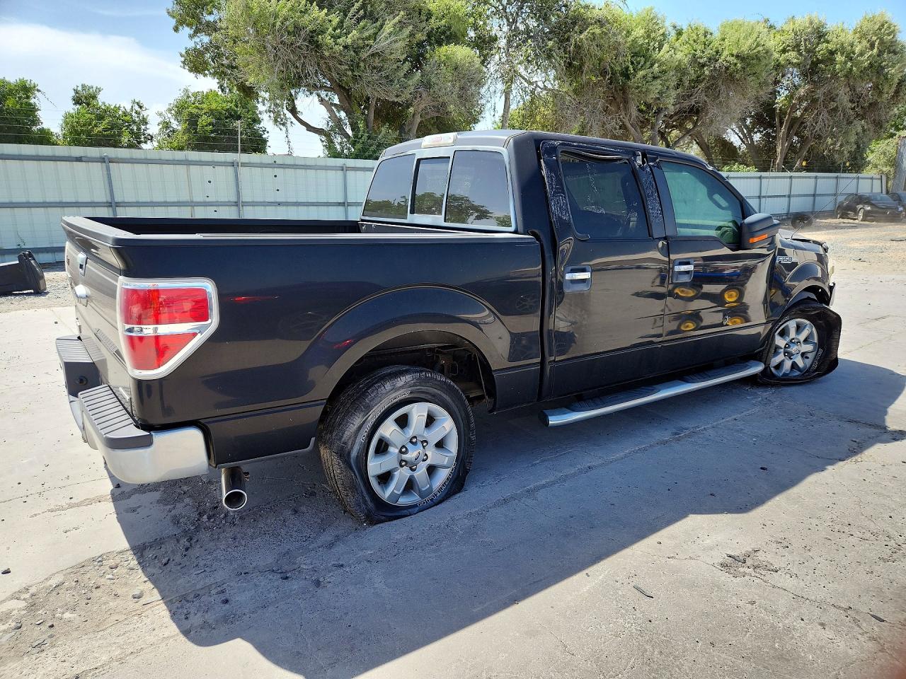 2014 Ford F150 Supercrew Black vin: 1FTFW1CF7EKD50882
