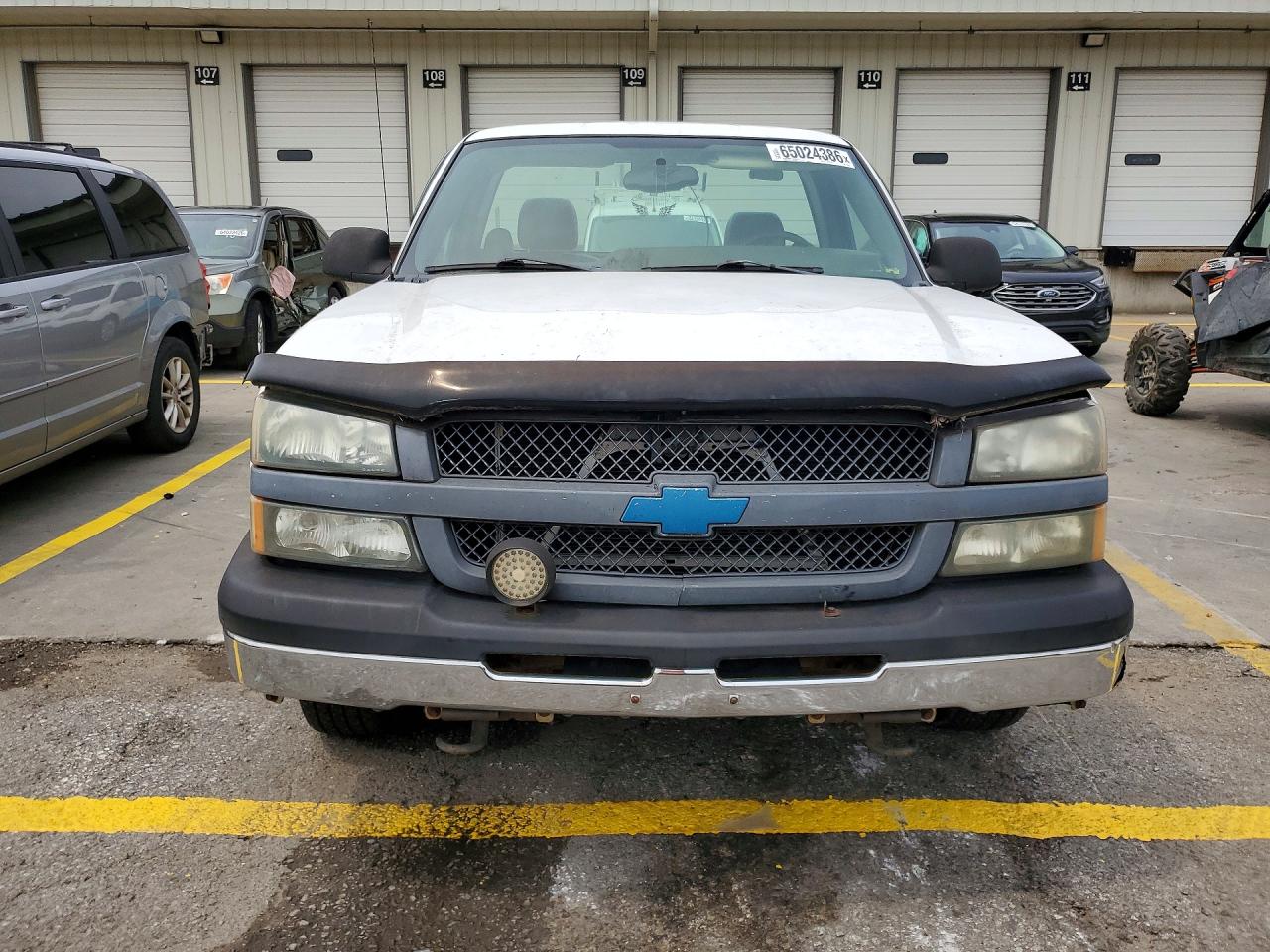 2004 Chevrolet Silverado C1500 White vin: 1GCEC14X54Z105953