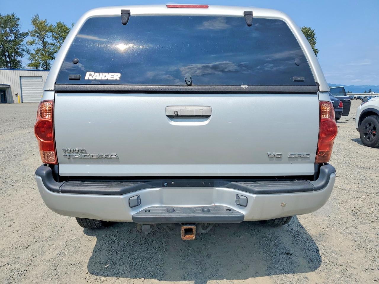 2005 Toyota Tacoma Double Cab Long Bed Silver vin: 5TEMU52N75Z124740