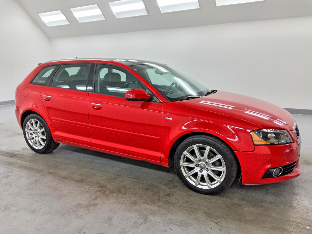 2013 Audi A3 Premium Plus Red vin: WAUKJAFMXDA028018