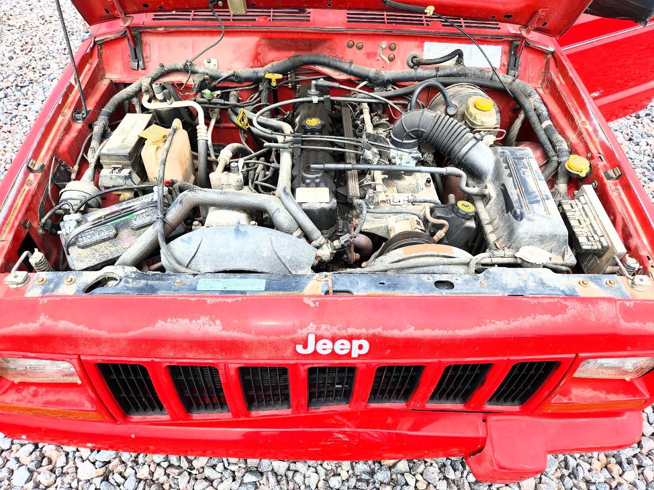 1998 Jeep Cherokee Sport Red vin: 1J4FT68S4WL212847