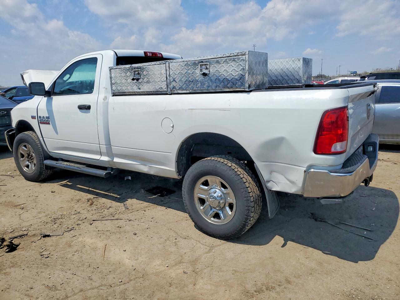 2014 Ram 2500 St White vin: 3C6LR5AT3EG142801