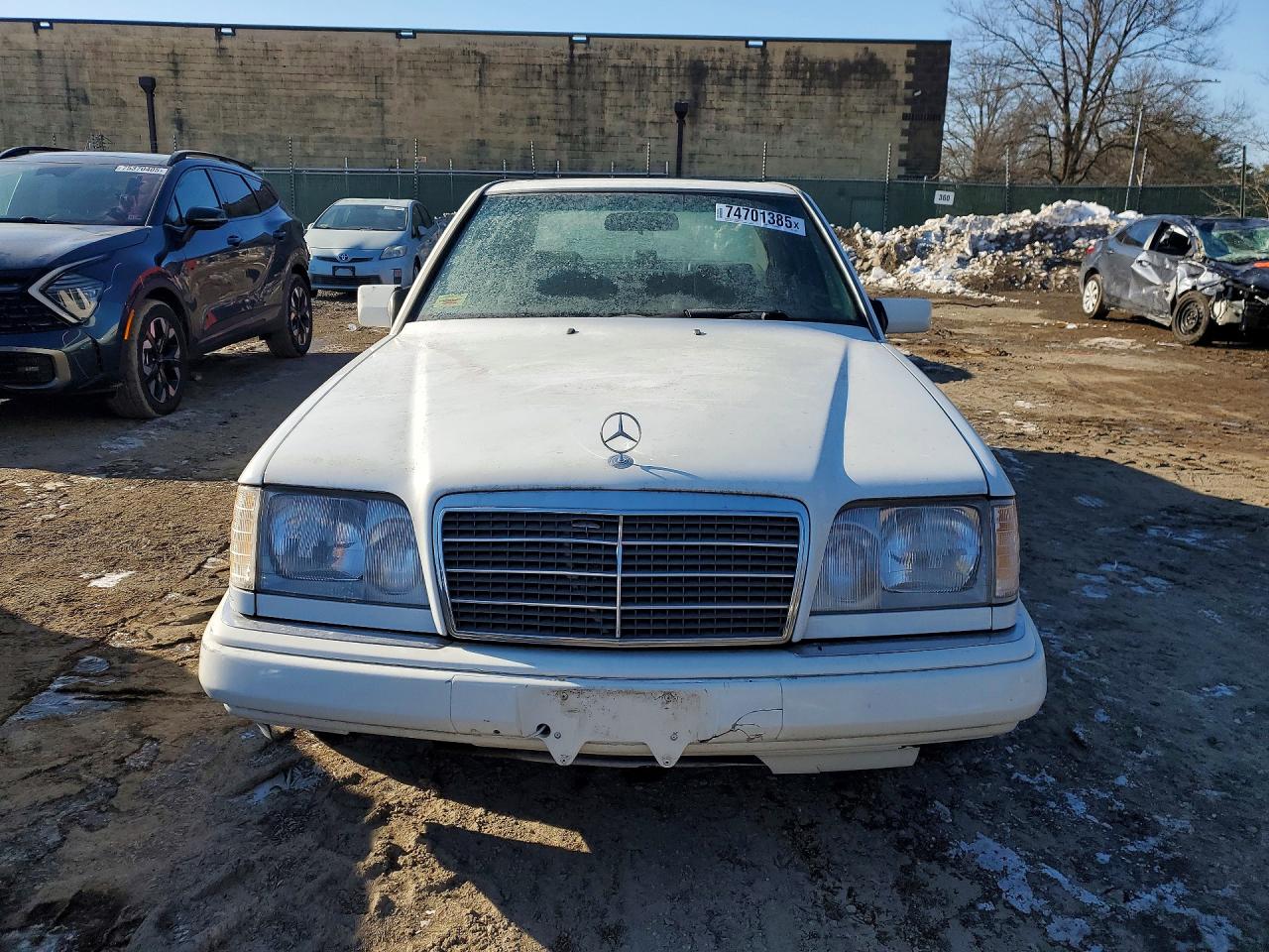1995 Mercedes-benz E 320 Base Белый vin: WDBEA32E3SC196786