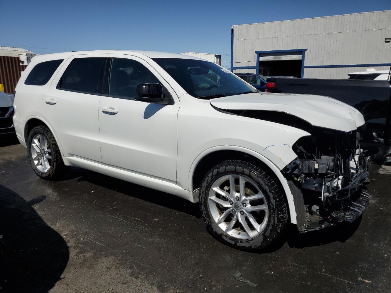 2023 Dodge Durango Gt White vin: 1C4RDJDG2PC682851 Damage: Right Front Fender, Dent(S) W/ Paint Dmg, 1/2 To 1 Inch