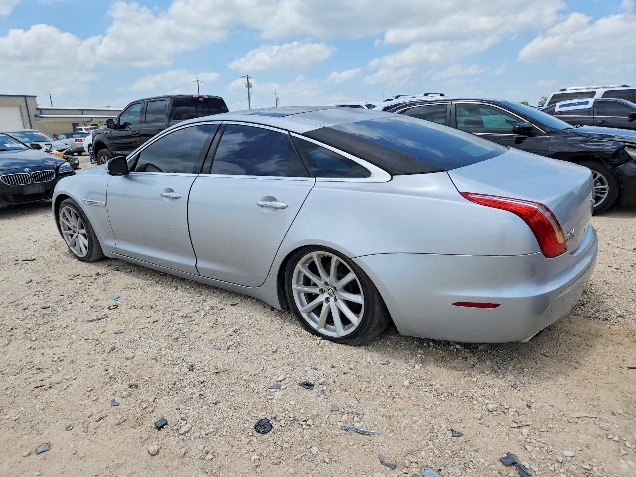 2011 Jaguar Xj Silver vin: SAJWA1CB7BLV21746