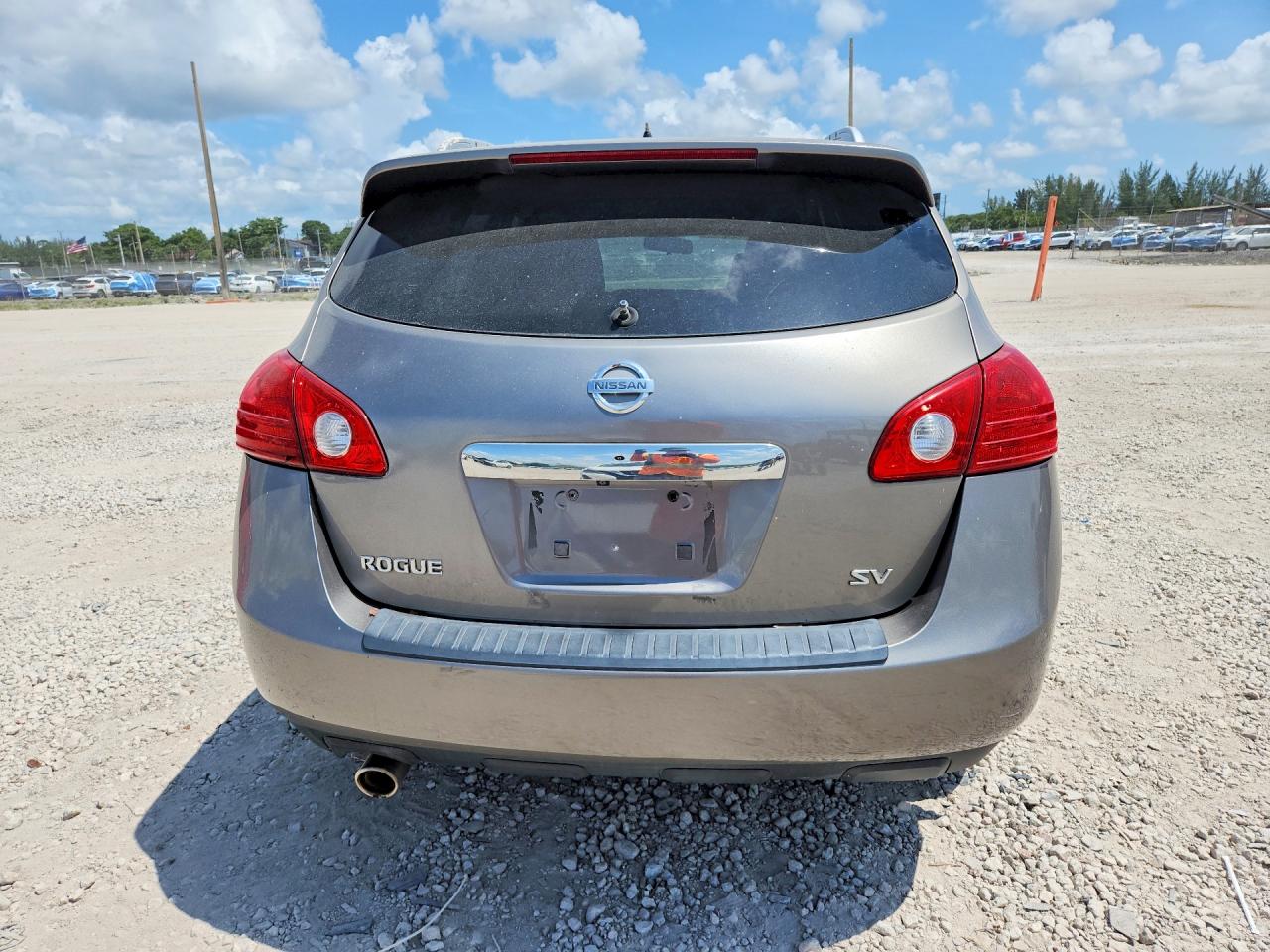 2012 Nissan Rogue S Silver vin: JN8AS5MT8CW609732