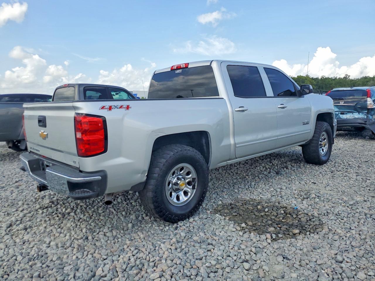 2015 Chevrolet Silverado K1500 Lt Silver vin: 3GCUKREC0FG194701