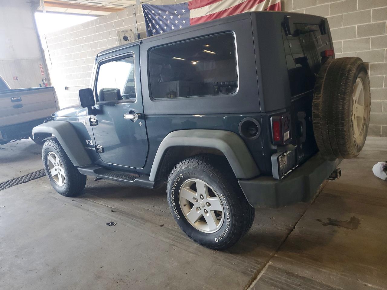 2008 Jeep Wrangler X Gray vin: 1J4FA24108L516773