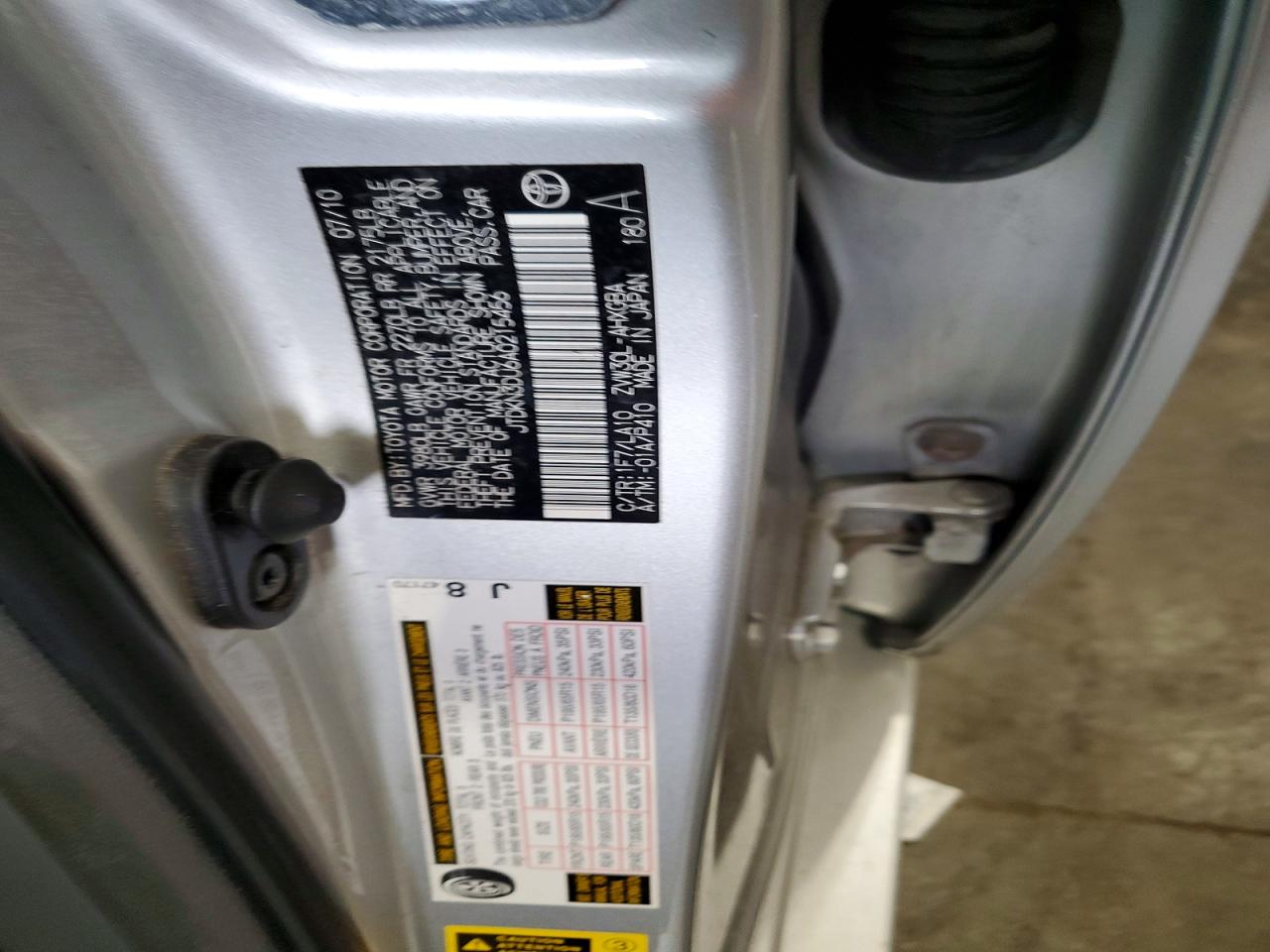 2010 Toyota Prius Iv Серебряный vin: JTDKN3DU6A0215456