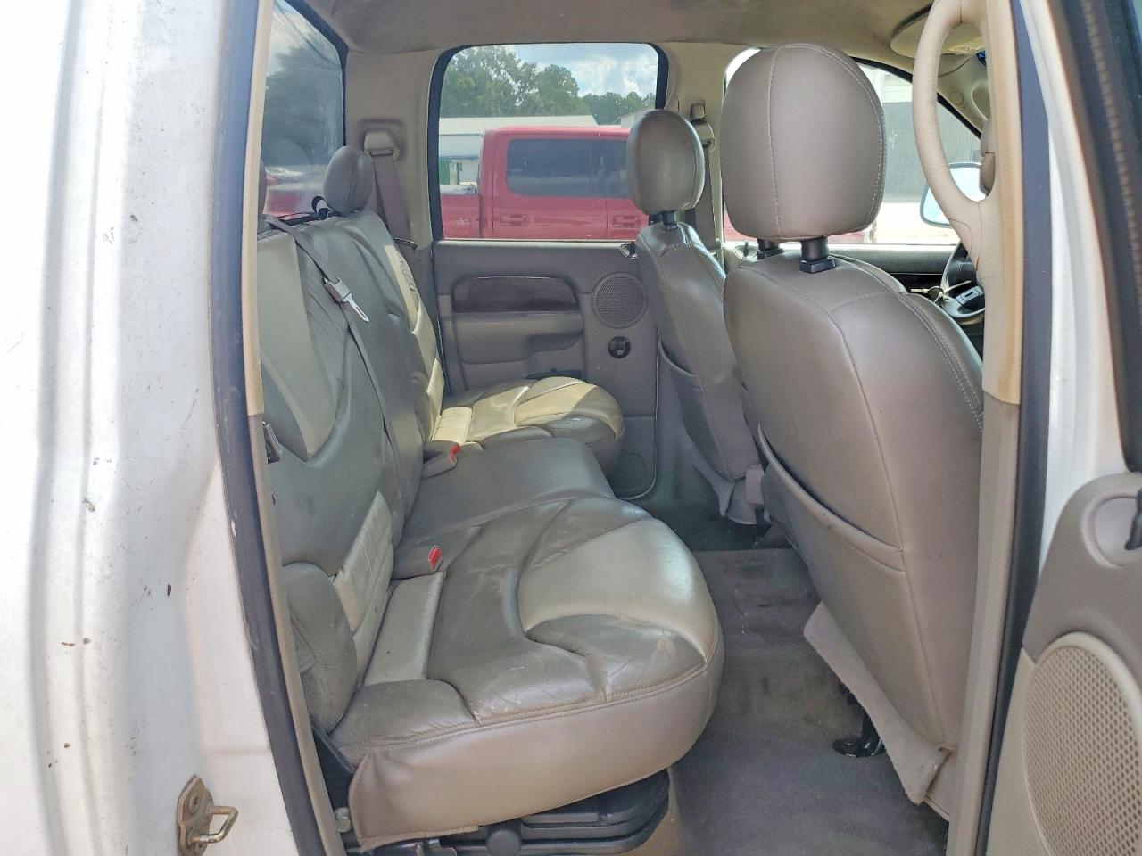2005 Dodge Ram 2500 St White vin: 3D7KS28C85G766208