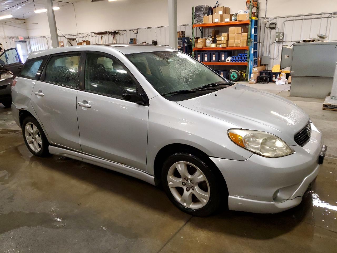 2006 Toyota Corolla Matrix Xr Silver vin: 2T1KR30E26C578126