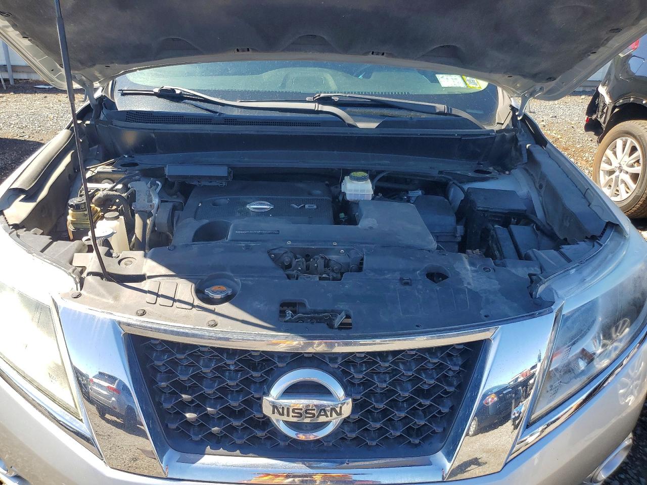 2013 Nissan Pathfinder S Silver vin: 5N1AR2MM1DC666156