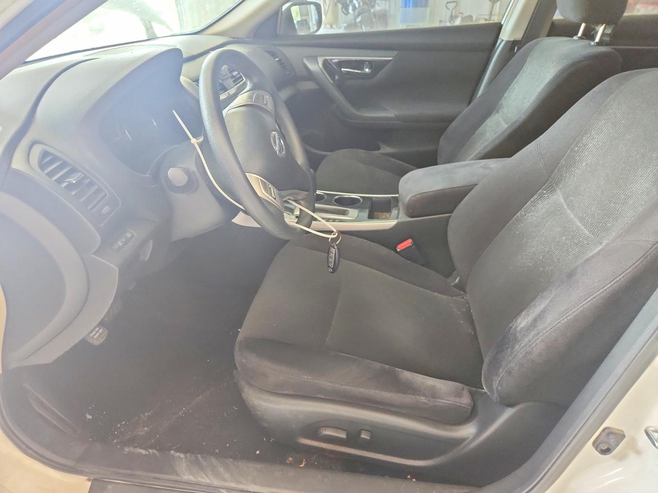 2013 Nissan Altima 2.5 White vin: 1N4AL3AP4DC122198