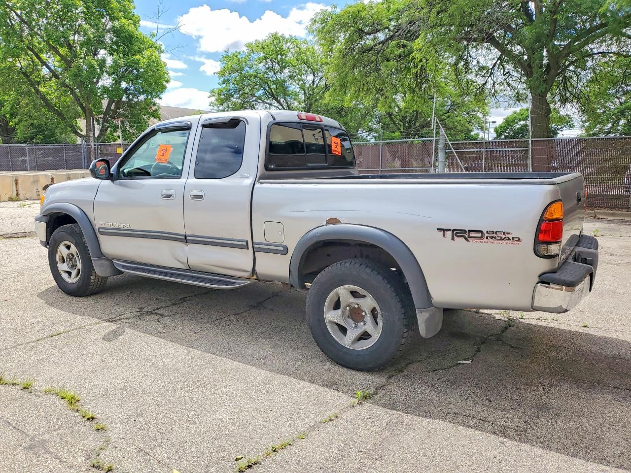 2001 Toyota Tundra Sr5 Silver vin: 5TBBT44151S193960