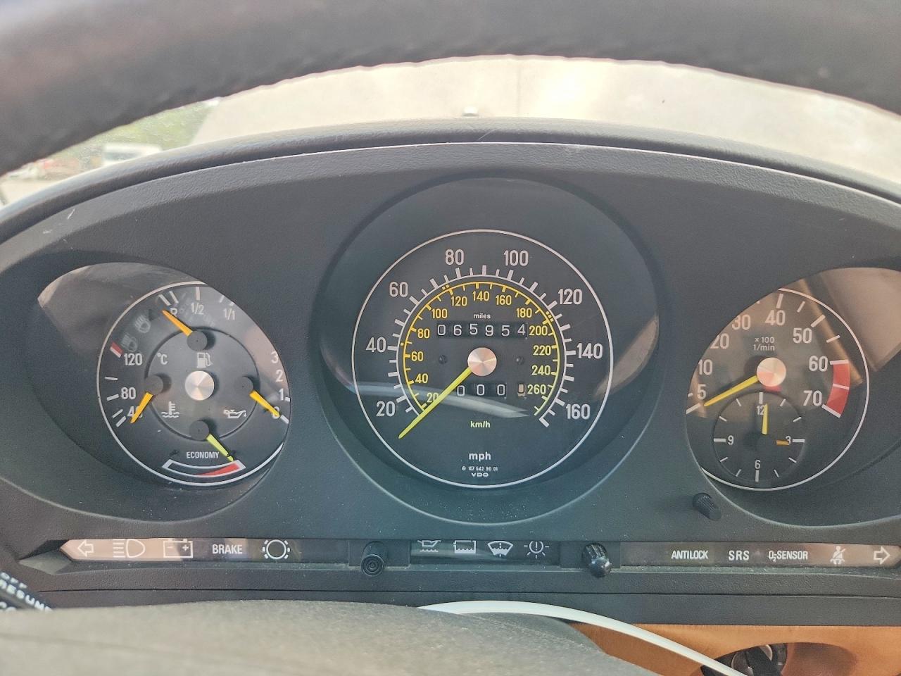 1987 Mercedes-benz 560 Sl Gold vin: WDBBA48D0HA068906