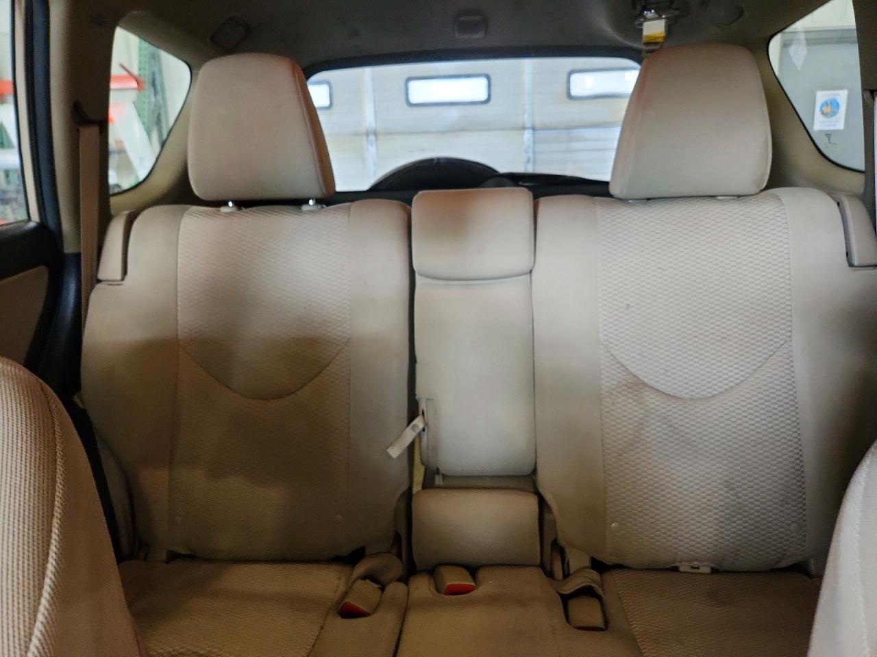 2011 Toyota Rav4 Base Gold vin: 2T3BF4DV5BW163200