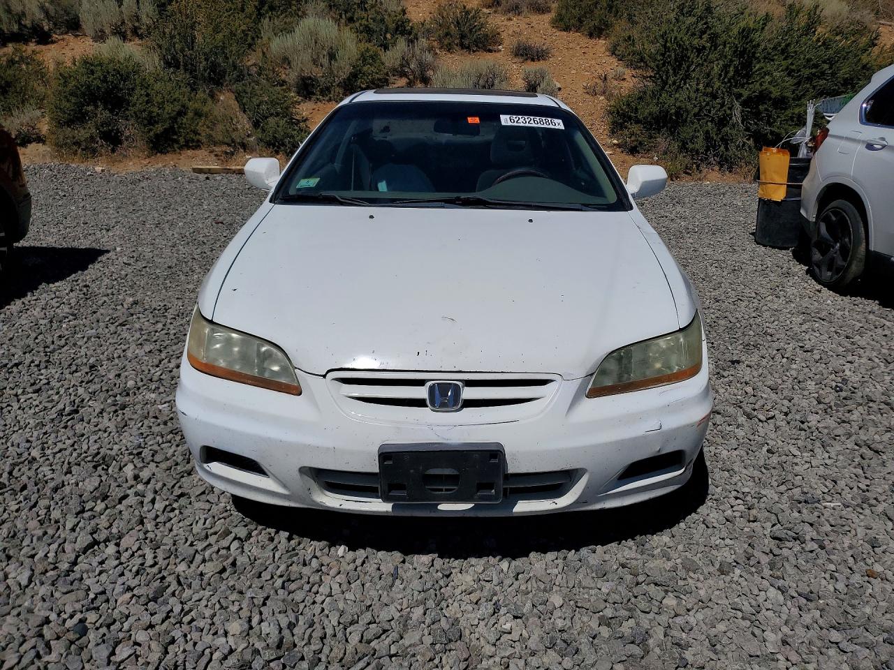 2002 Honda Accord Se White vin: 1HGCG32292A024207