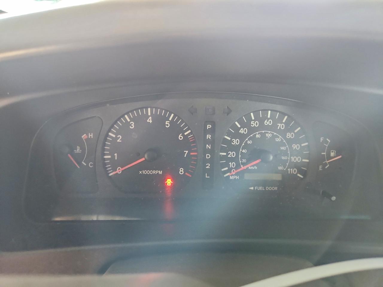 2000 Toyota Sienna Le Tan vin: 4T3ZF13C5YU268342