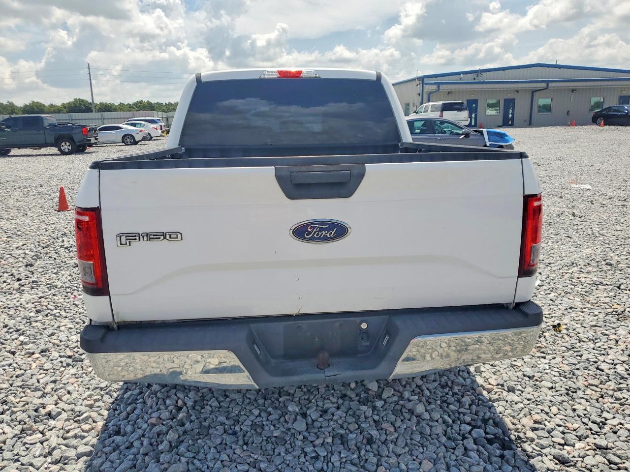 2015 Ford F150 Supercrew White vin: 1FTEW1CP3FFA58564